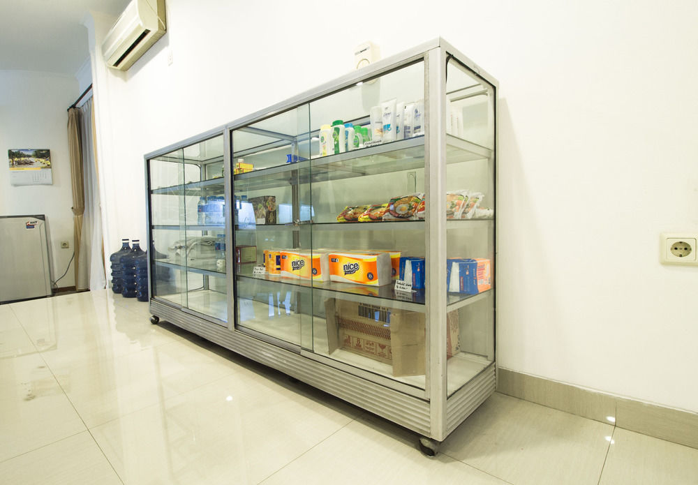 Reddoorz Plus @ Tendean จาการ์ตา ภายนอก รูปภาพ