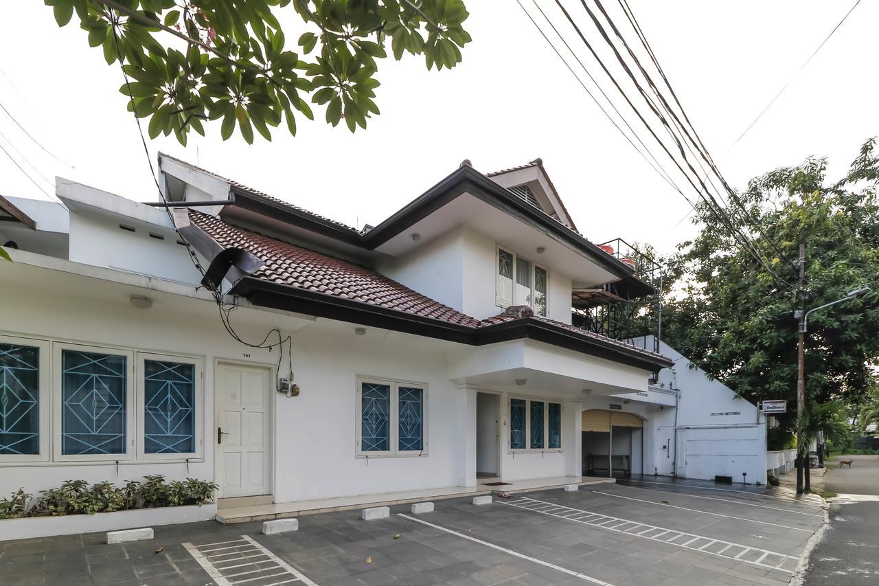 Reddoorz Plus @ Tendean จาการ์ตา ภายนอก รูปภาพ